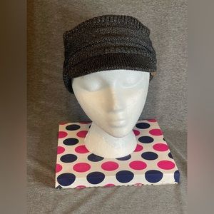 Women’s Adidas newsboy hat beanie dark grey NWOT